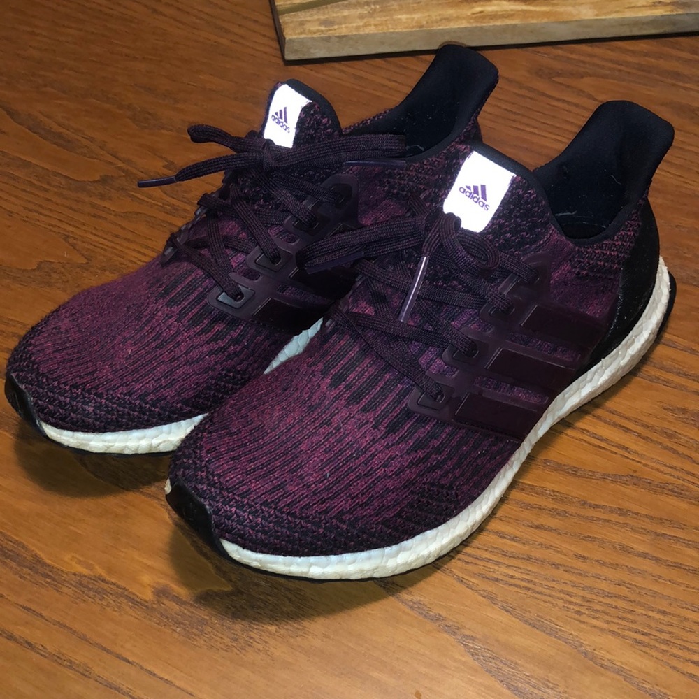 SOLD Women’s Adidas Boost Sneakers Size 7.5